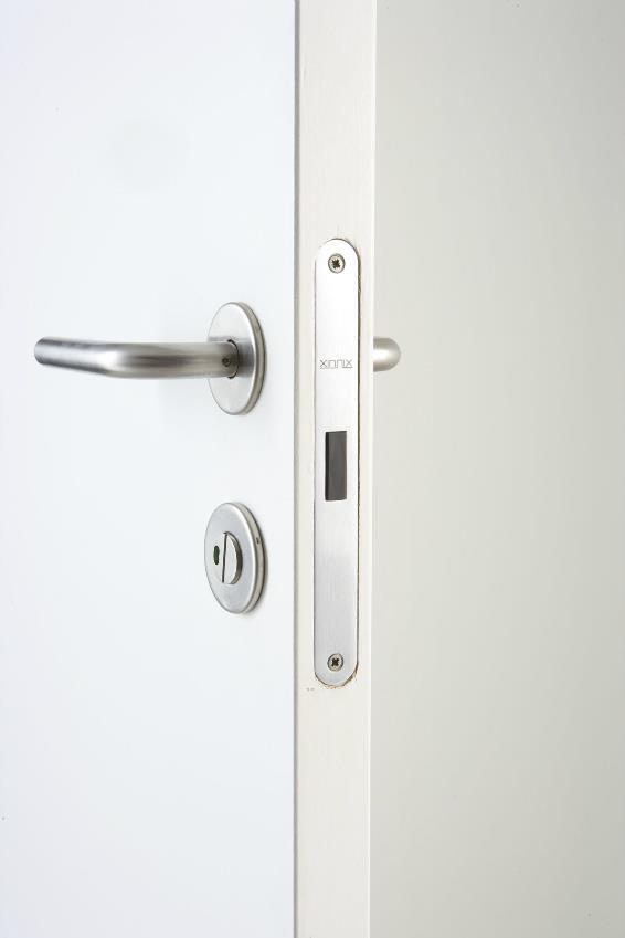 Magnetic lock on a non-rebated door